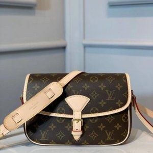 🍰Louis Vuitton🍰 NWT LV Sologne Crossbody Bag Monogram